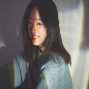 闻刚厚